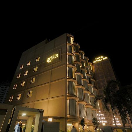 Artilla Inn Ахмедабад Экстерьер фото