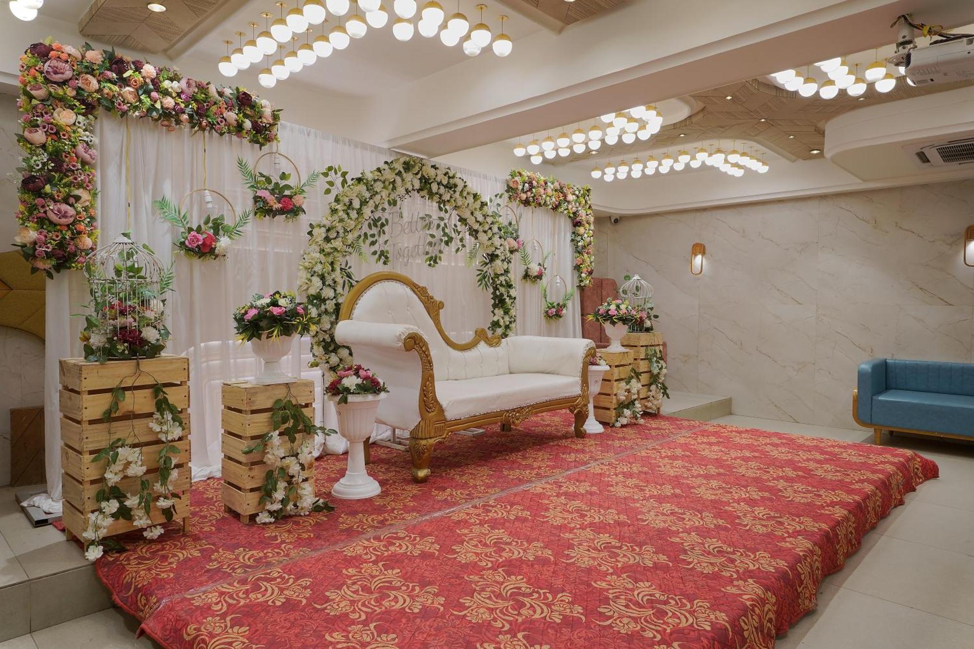 Artilla Inn Ахмедабад Экстерьер фото